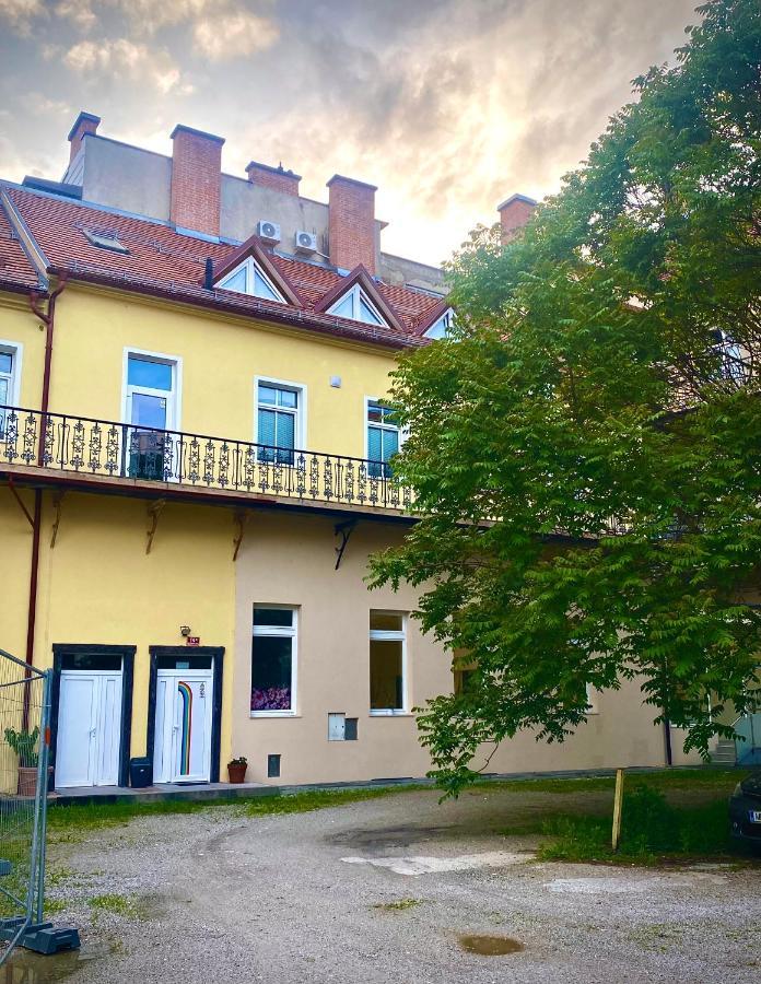 Rainbow House Rooms Marburg Exterior foto